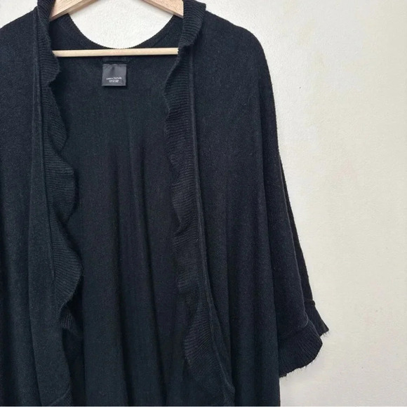 Lord &  Taylor Womens One Size Ruffle Trim Black Poncho - Picture 7 of 13